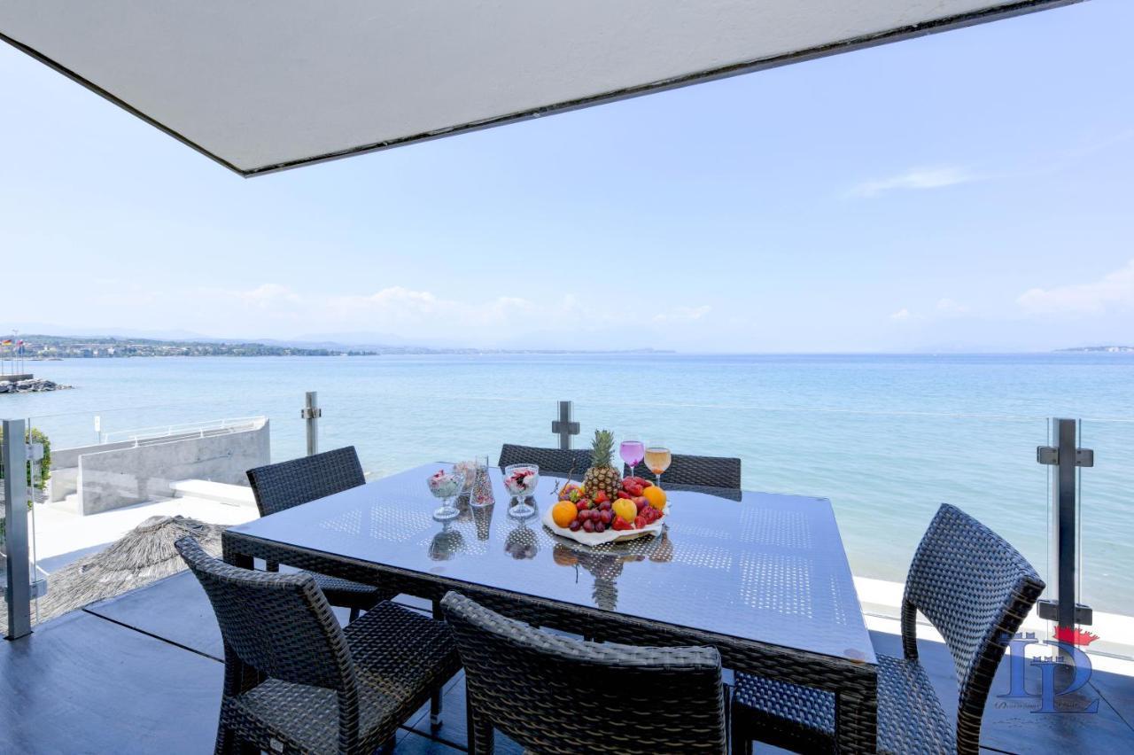Desenzanoloft Official Partner Marriott Homes & Villas - Villa Meraviglia ديسينسانو ديل غاردا المظهر الخارجي الصورة